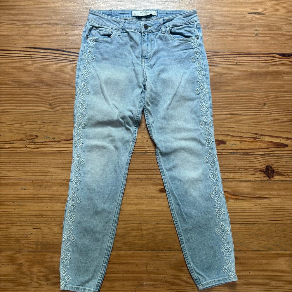 Abercrombie & Fitch light blue jean geometric‎ pattern skinny jean SIZE 4